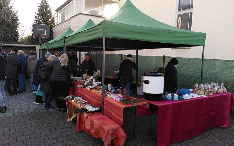 Adventssingen beim Christbaumverkauf